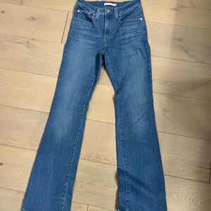 Levi’s high rise bootcut Classic Blue Women's Jeans
